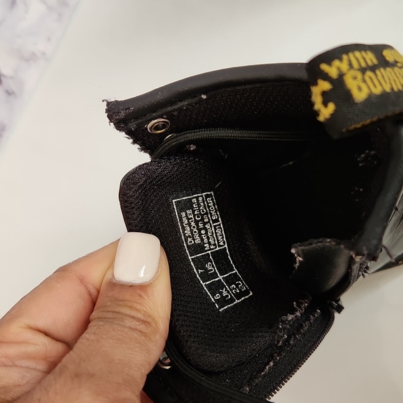 Dr Martens Patent Leather Toddler Boots 1460 - Picture 5 of 6